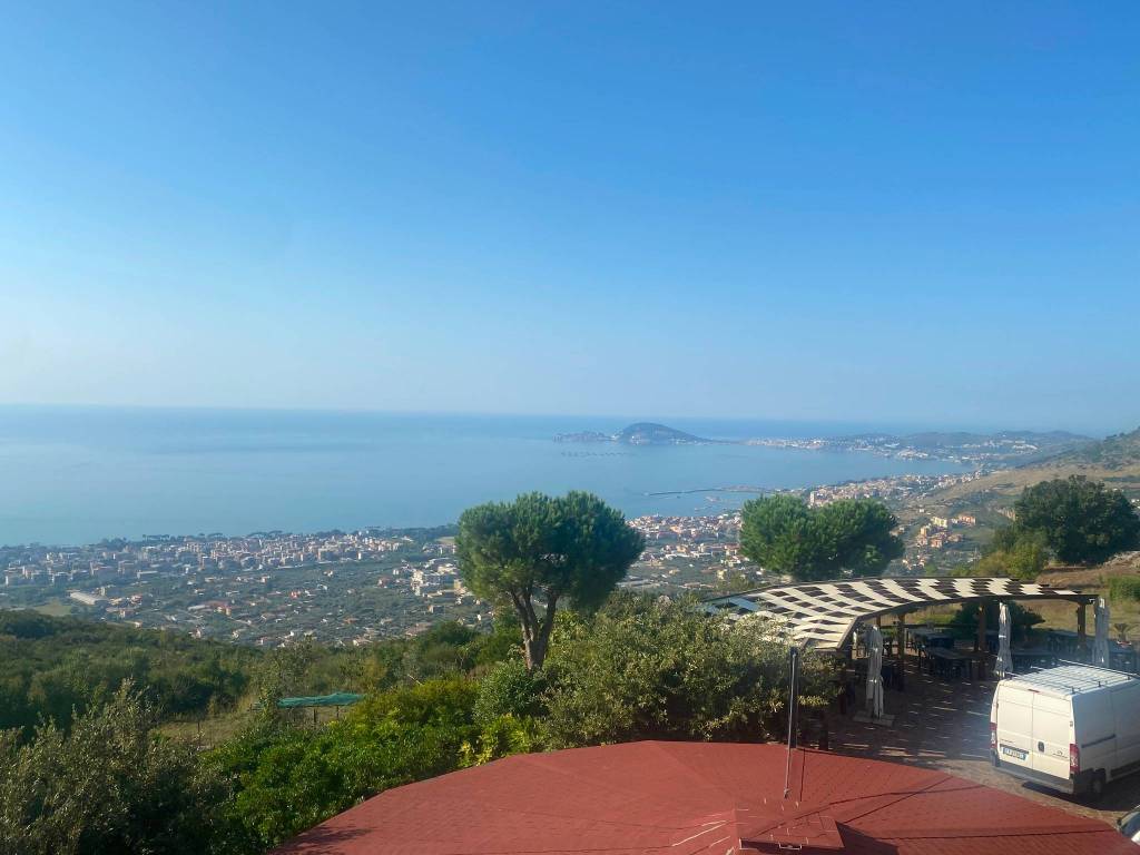 casa indipendente in vendita a Formia in zona Marànola