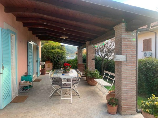 casa indipendente in vendita a Formia