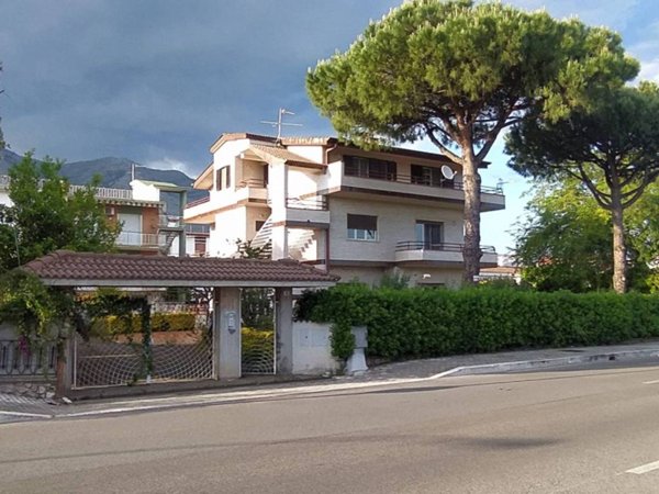 casa indipendente in vendita a Formia