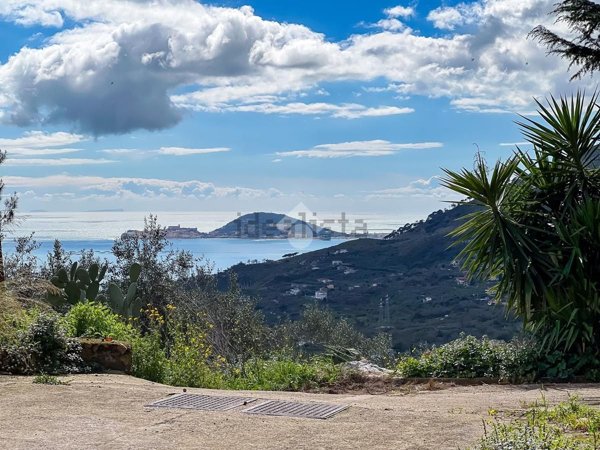 appartamento in vendita a Formia in zona Marànola