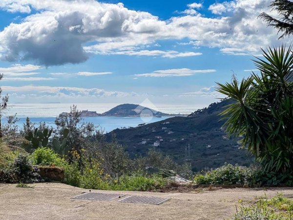 appartamento in vendita a Formia in zona Marànola