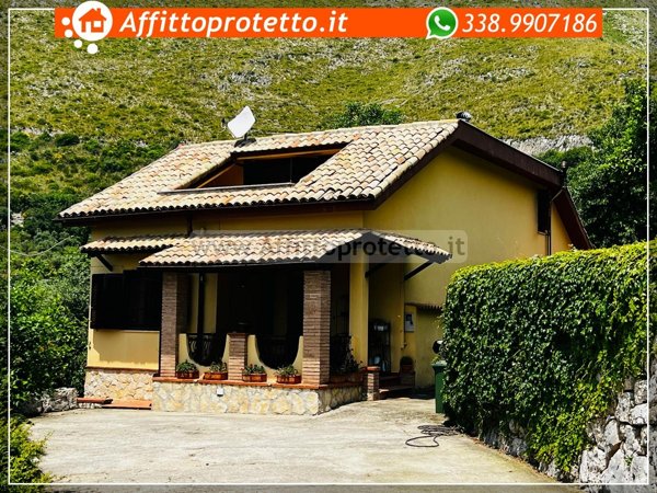 casa indipendente in vendita a Formia in zona Marànola