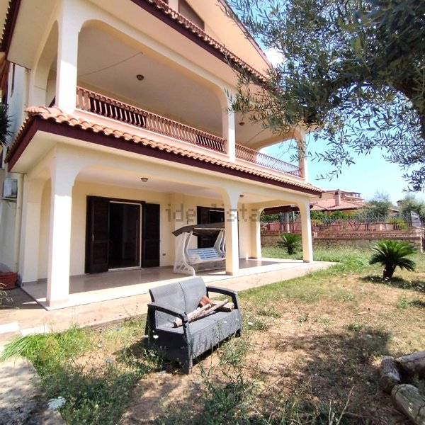 casa indipendente in vendita a Formia