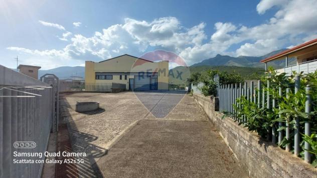 negozio in vendita a Formia