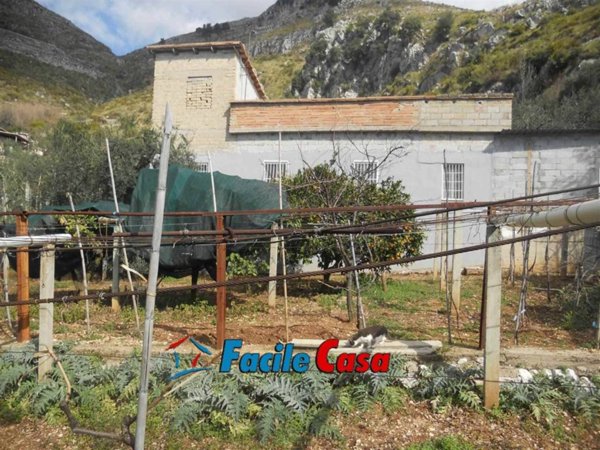 casa indipendente in vendita a Formia in zona Marànola