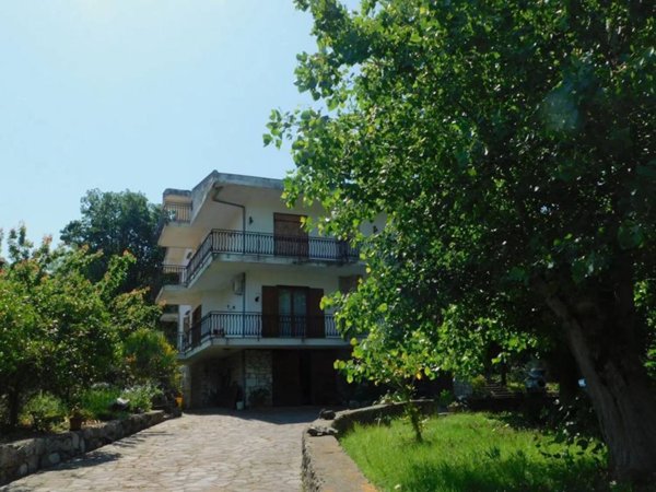 casa indipendente in vendita a Formia