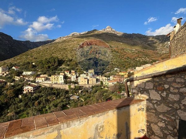 appartamento in vendita a Formia in zona Marànola