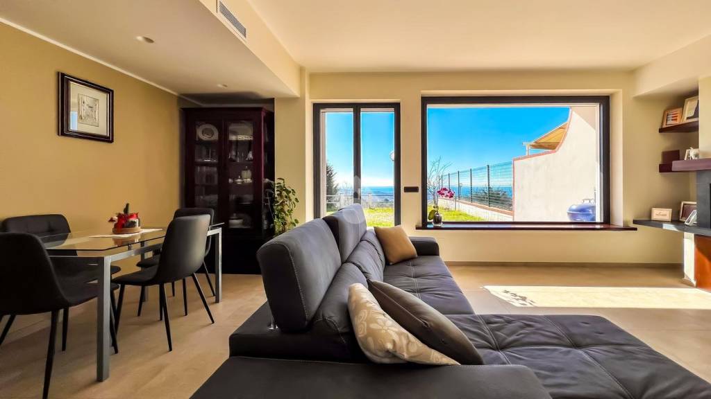 casa indipendente in vendita a Formia