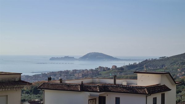 appartamento in vendita a Formia in zona Marànola