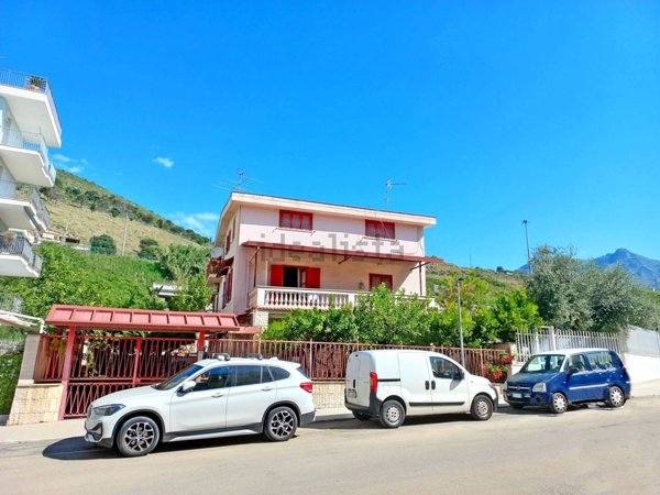 casa indipendente in vendita a Formia