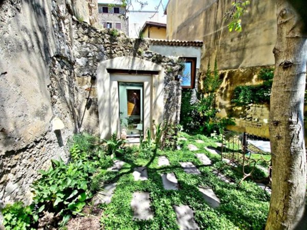 casa indipendente in vendita a Formia in zona Marànola