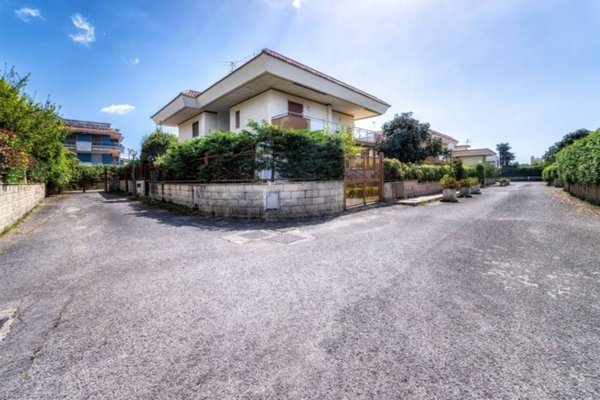casa indipendente in vendita a Formia