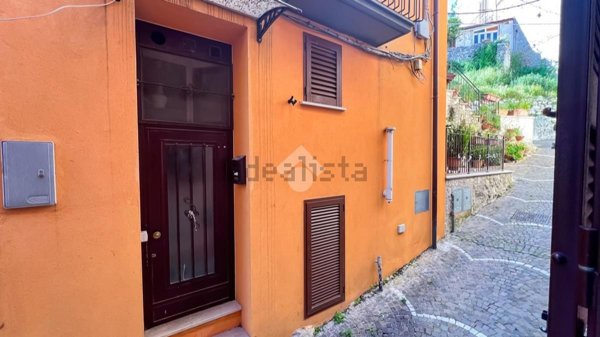 appartamento in vendita a Formia in zona Trivio
