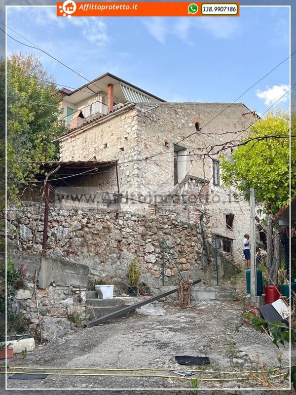 casa indipendente in vendita a Formia in zona Marànola