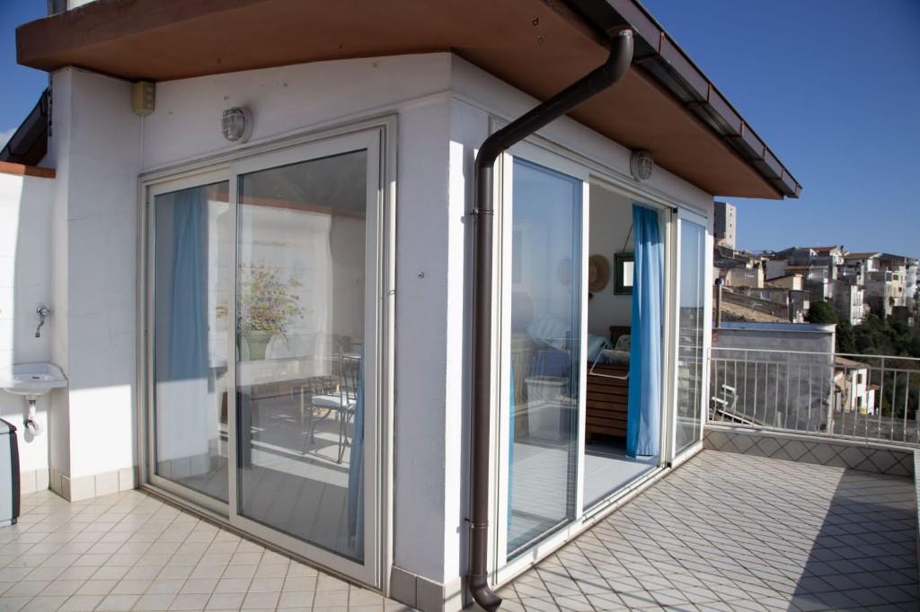 casa indipendente in vendita a Formia in zona Castellonorato