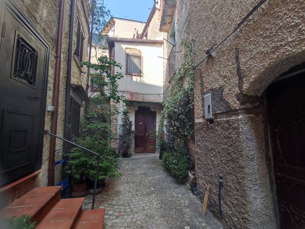 casa indipendente in vendita a Formia in zona Marànola