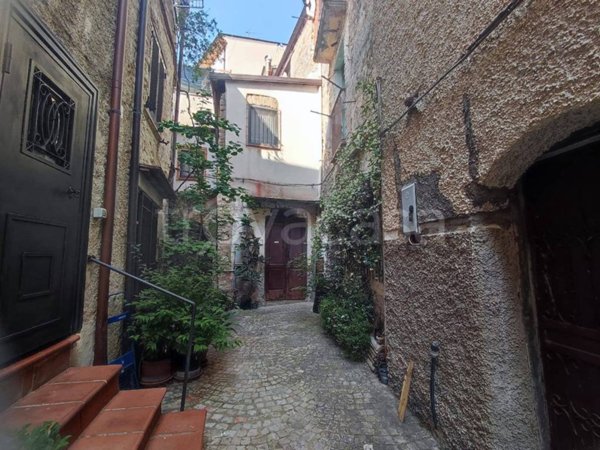casa indipendente in vendita a Formia in zona Marànola