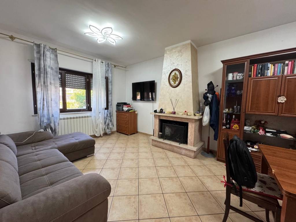 casa indipendente in vendita a Formia in zona Penitro