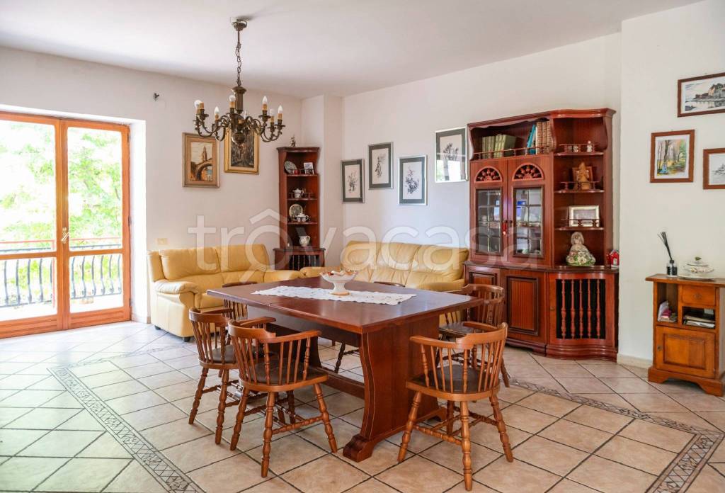 casa indipendente in vendita a Formia