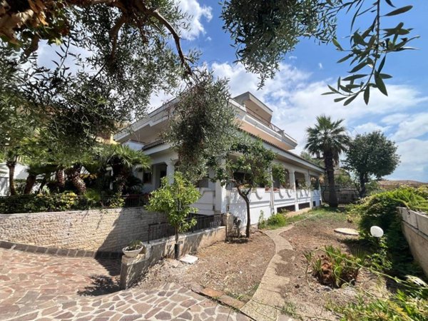 casa indipendente in vendita a Formia