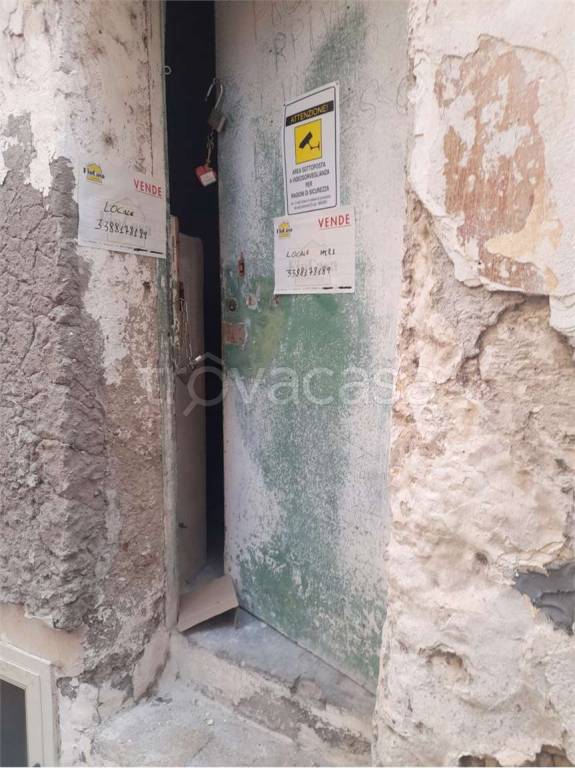 negozio in vendita a Formia