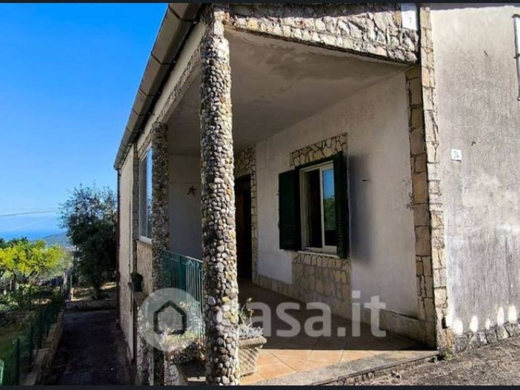 casa indipendente in vendita a Formia
