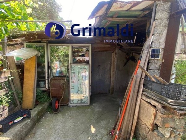 casa indipendente in vendita a Formia in zona Trivio