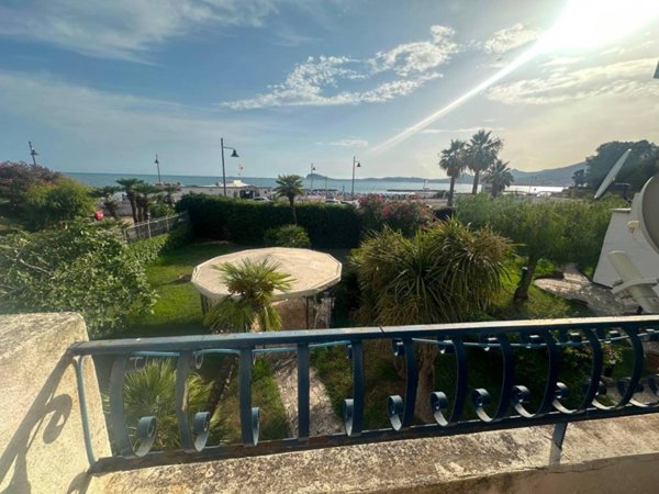 casa indipendente in vendita a Formia