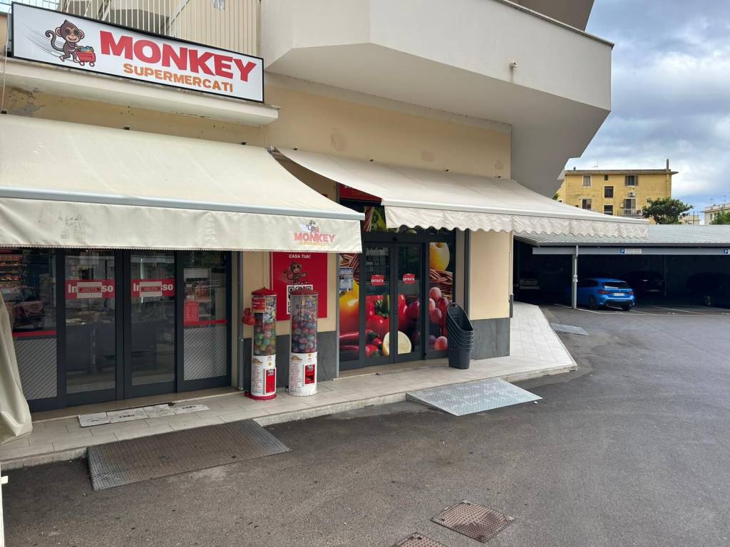 negozio in vendita a Formia