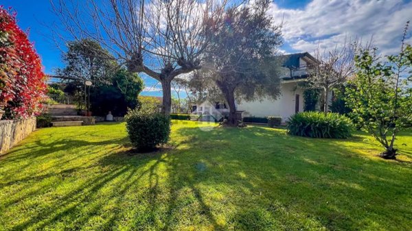 casa indipendente in vendita a Formia