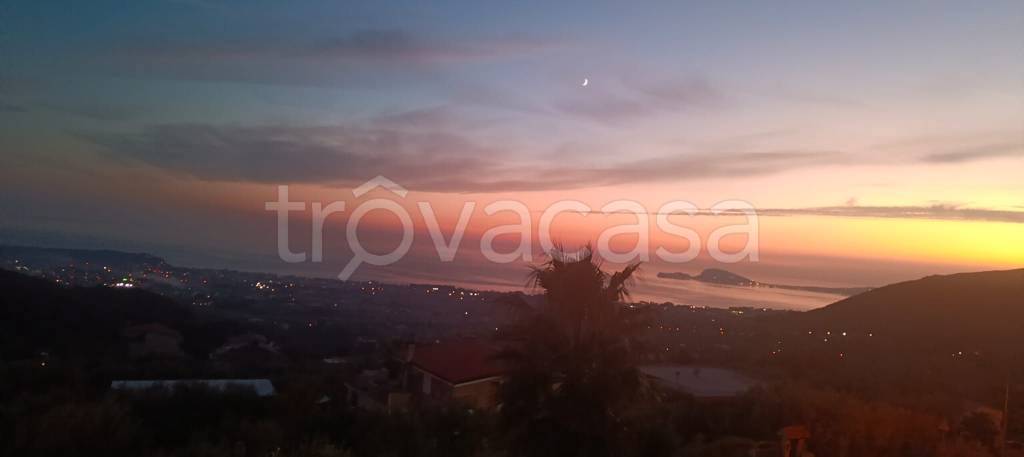 casa indipendente in vendita a Formia