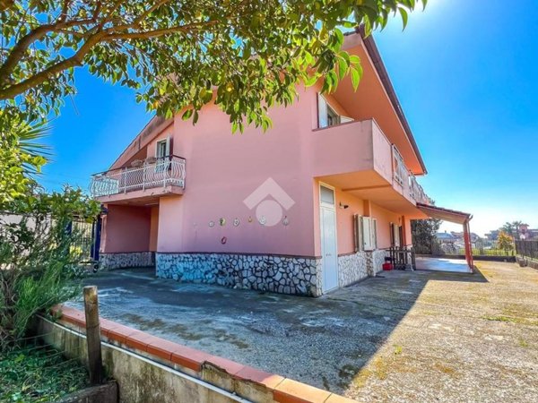 casa indipendente in vendita a Formia
