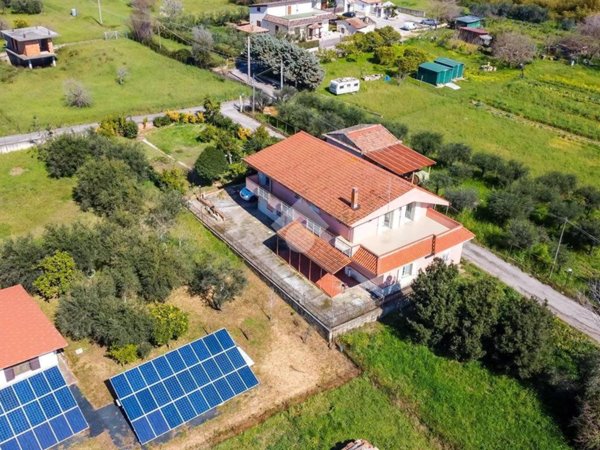 casa indipendente in vendita a Formia