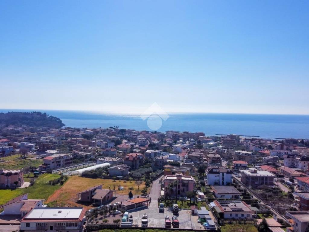 casa indipendente in vendita a Formia