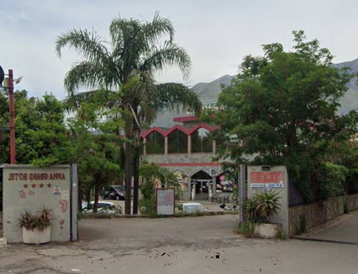 negozio in vendita a Formia