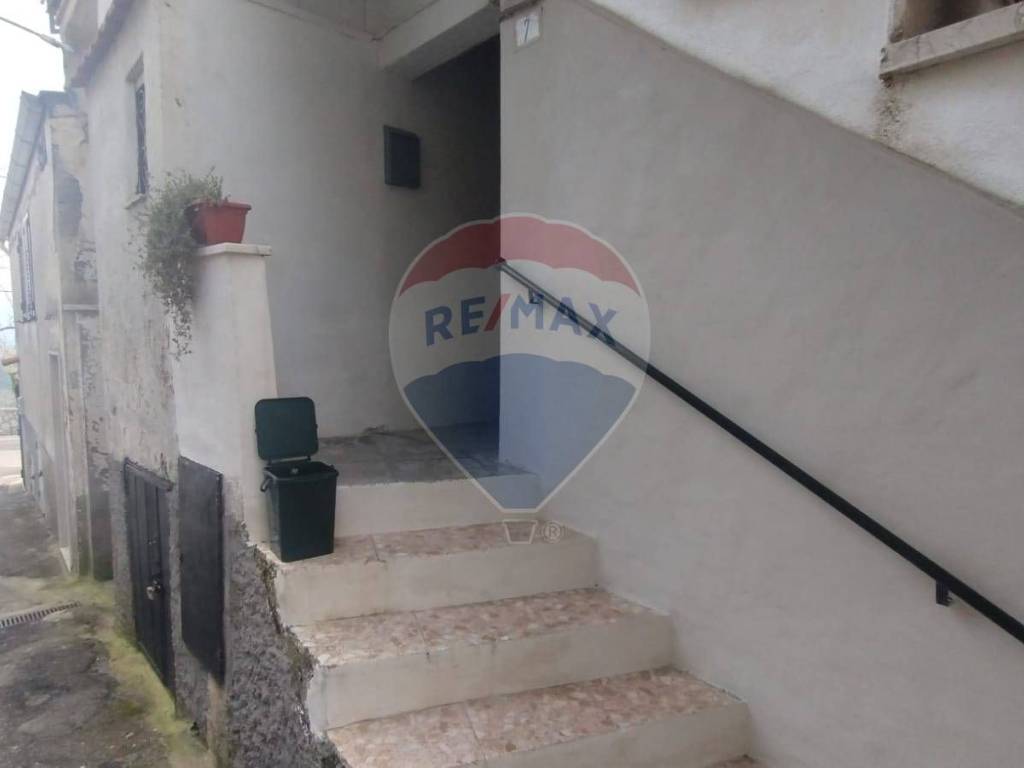 appartamento in vendita a Formia in zona Castellonorato