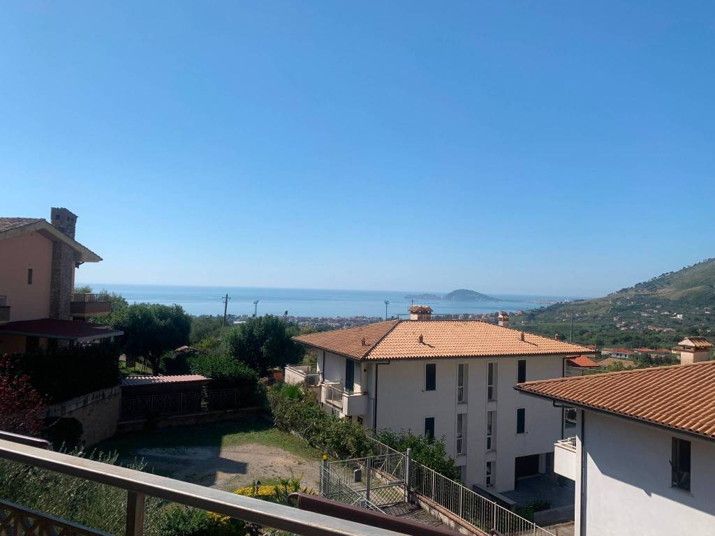 casa indipendente in vendita a Formia in zona Marànola