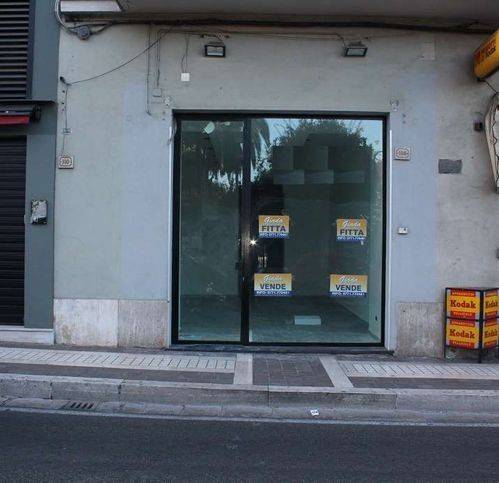 negozio in vendita a Formia