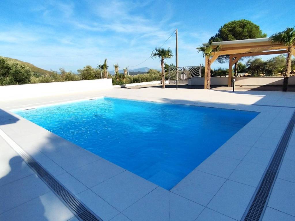 casa indipendente in vendita a Formia