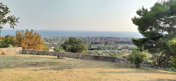 casa indipendente in vendita a Formia
