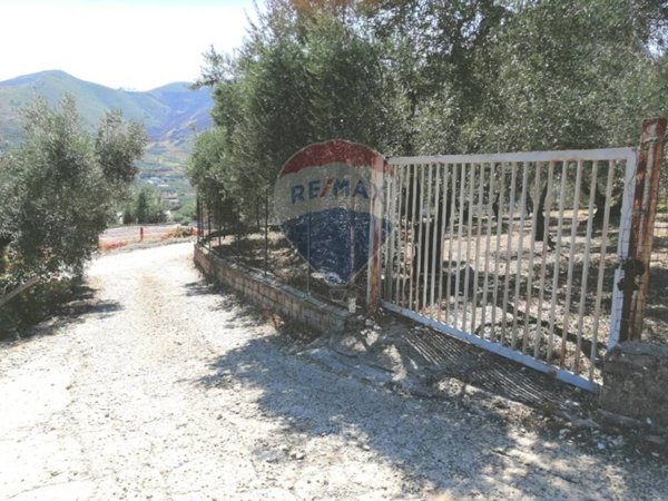 casa indipendente in vendita a Formia