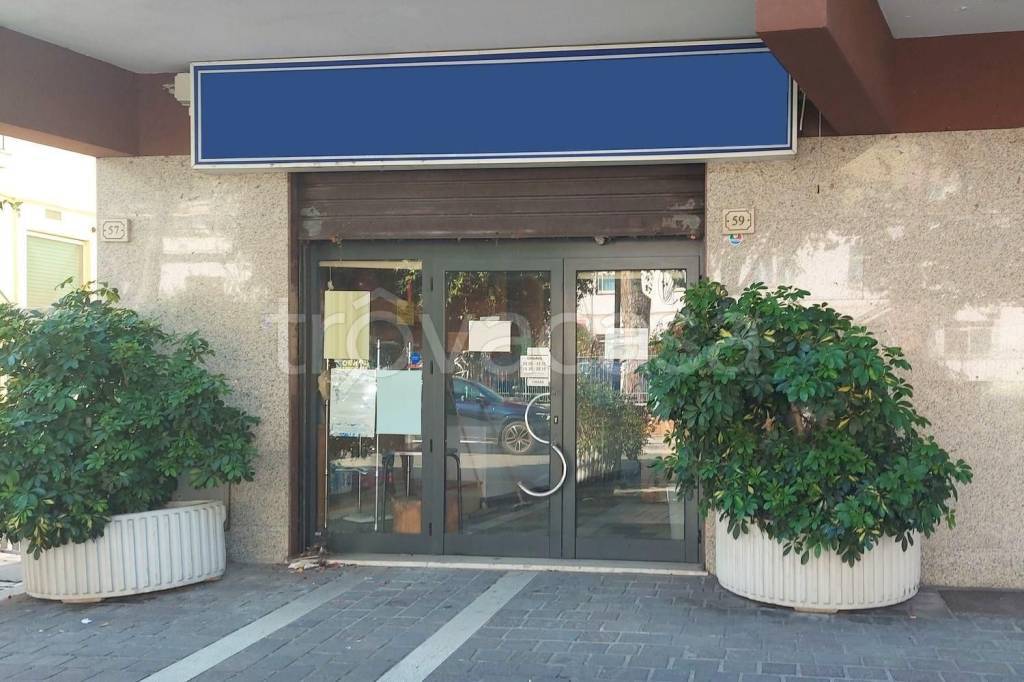 negozio in vendita a Formia