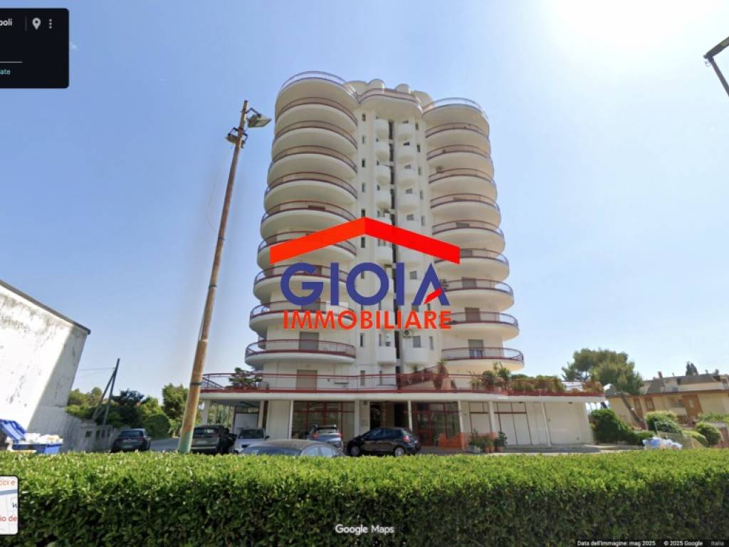 negozio in vendita a Formia in zona Penitro