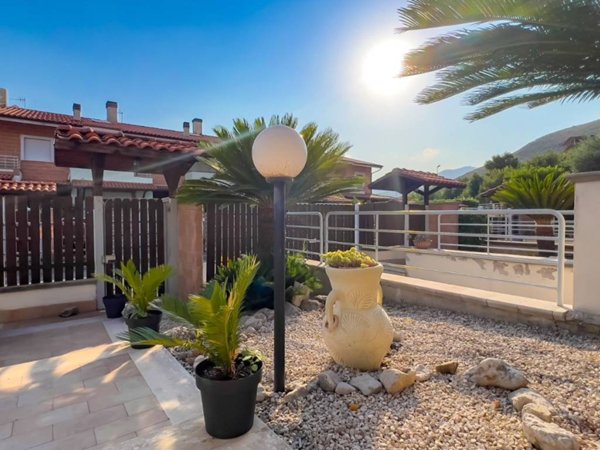 appartamento in vendita a Formia in zona Penitro