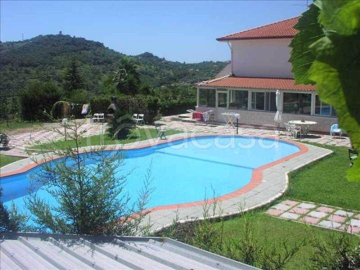 casa indipendente in vendita a Formia