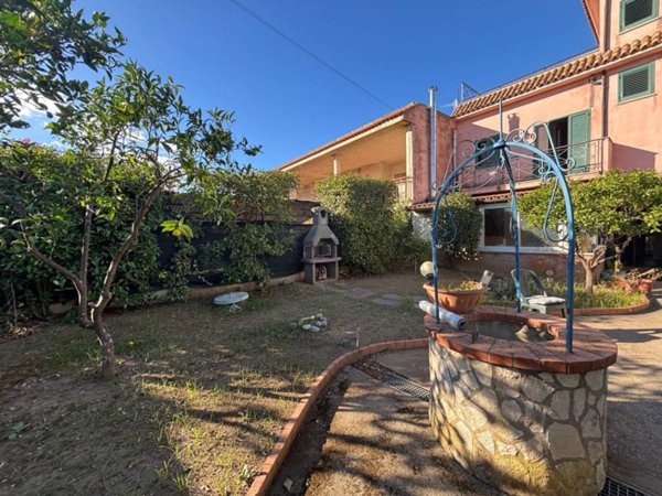 casa indipendente in vendita a Formia