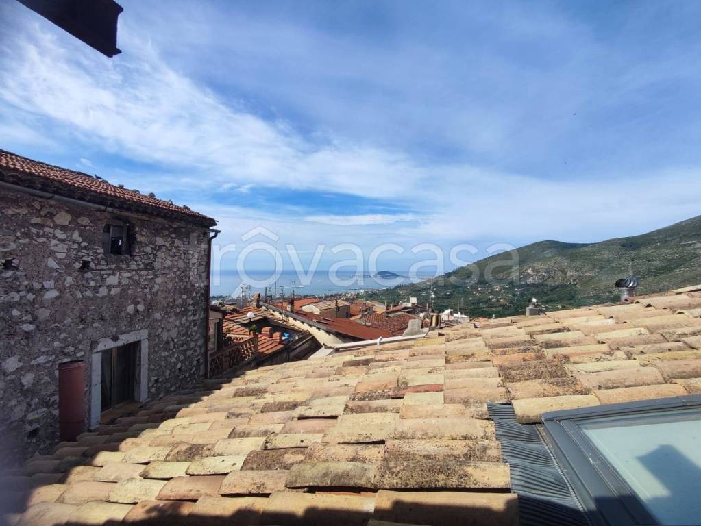 appartamento in vendita a Formia in zona Marànola