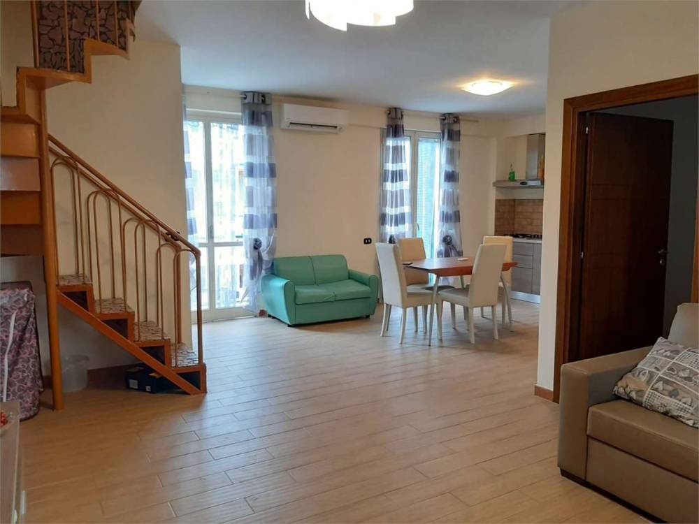 casa indipendente in vendita a Formia