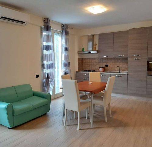 casa indipendente in vendita a Formia