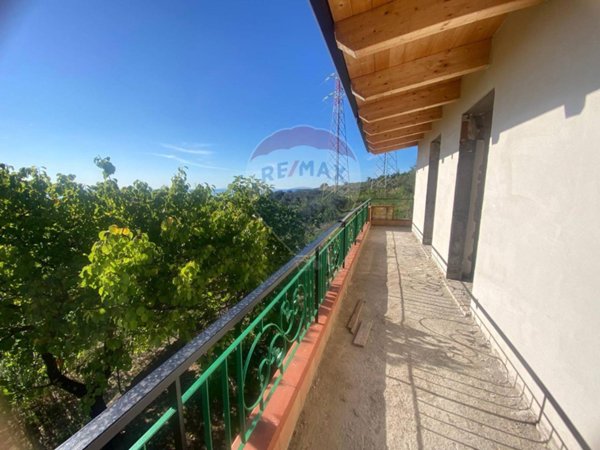 casa indipendente in vendita a Formia